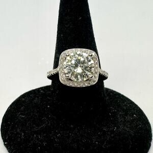 Moissanite Round Cut Cushion Cut Halo Ring Brilliant 2 Ct GRA Certified